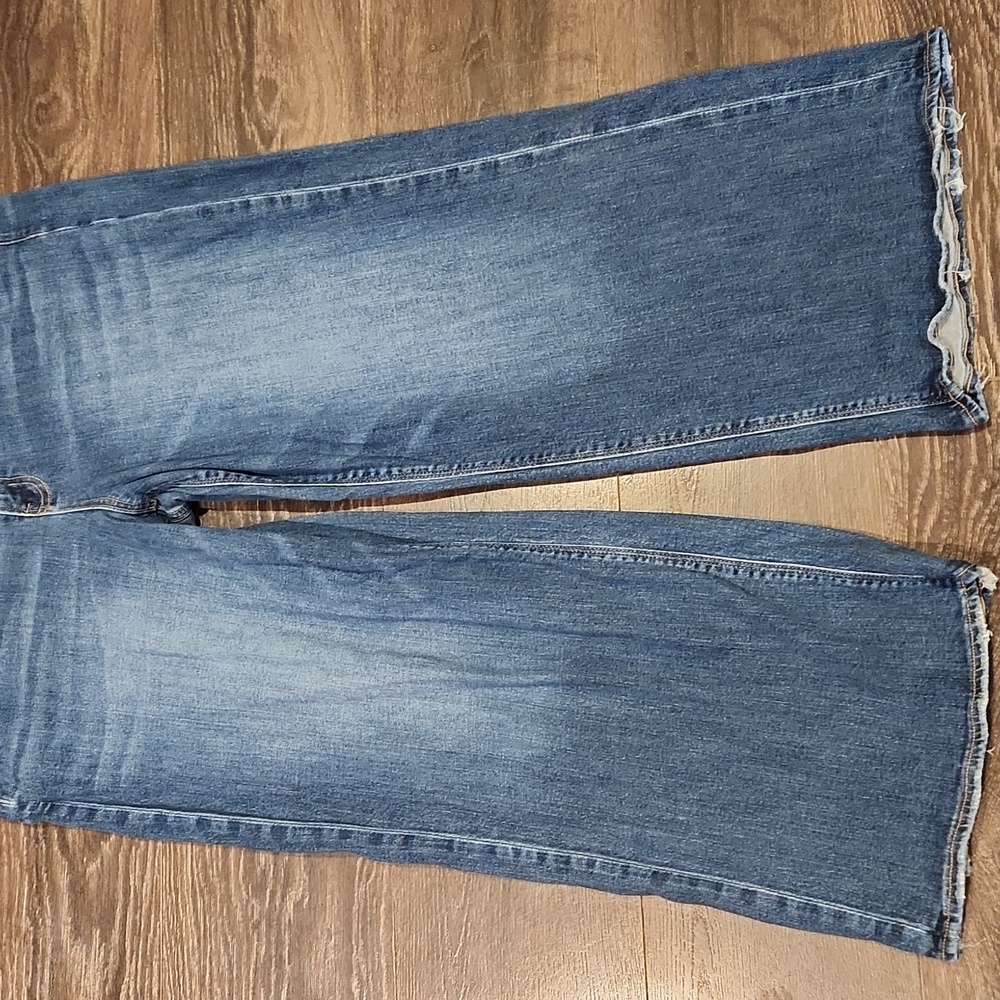 American Eagle Outfitters Medium Blue Flared Jeans - Picture 7 of 10